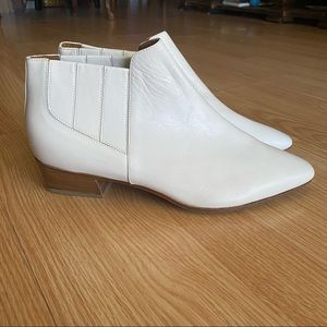 Aquatalia Ivory Leather Chelsea Ankle Pointed Boots Women’s 11